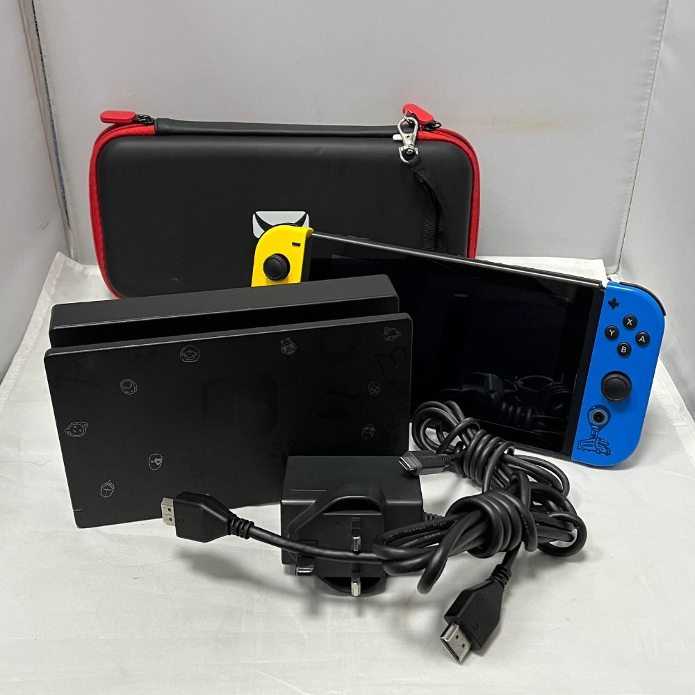 Nintendo Nintendo Switch Fortnite Edition Own4Less